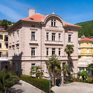- Liburnia 4*, Abbázia Horvátország